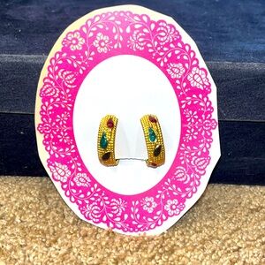 Vintage gold tone earrings
